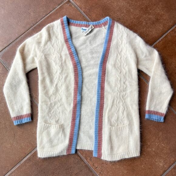 Vintage Lambswool and Angora Open Front Cardi with Flaws size S(?) Please Read! - Picture 8 of 8